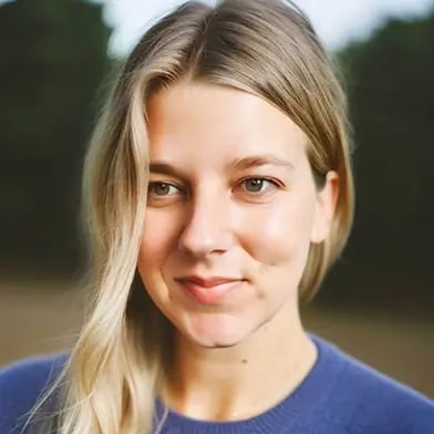 Vanessa-Headshot